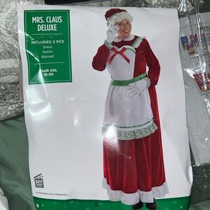 NWT Mrs Santa clause suit, outfit costume dress apron st nick